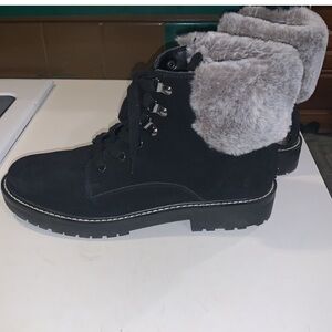 Bandolino Laurie black suede hiking boot w/ faux fur